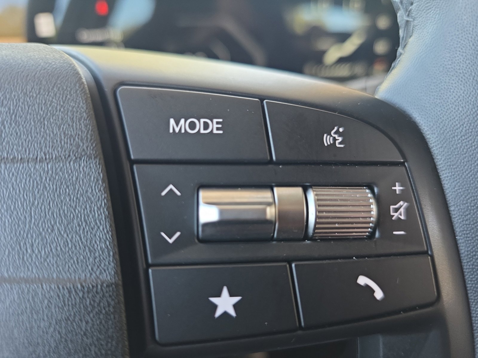 Certified 2025 Kia K4 EX image 22