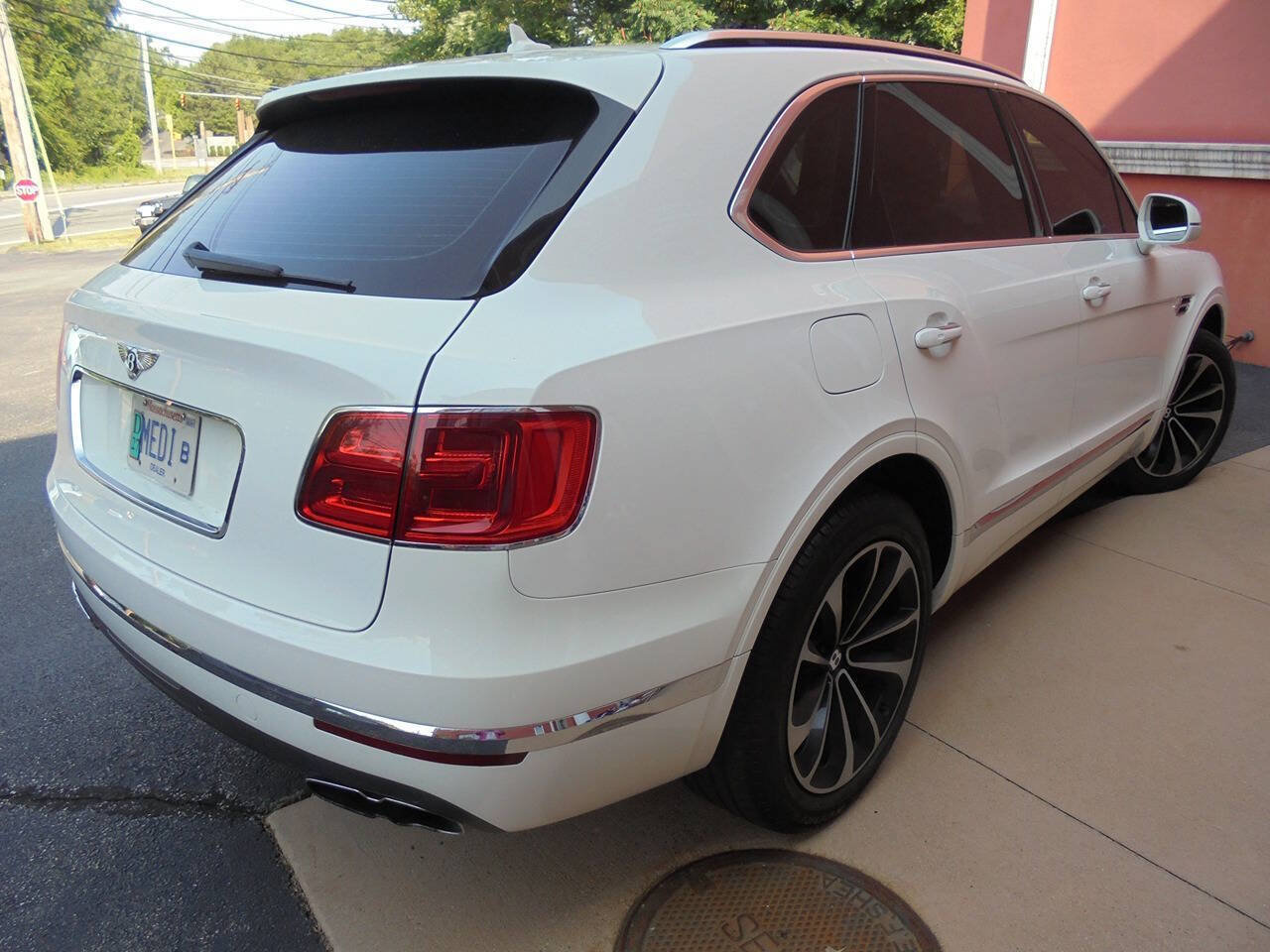 Used 2019 Bentley Bentayga AWD/4WD image 20