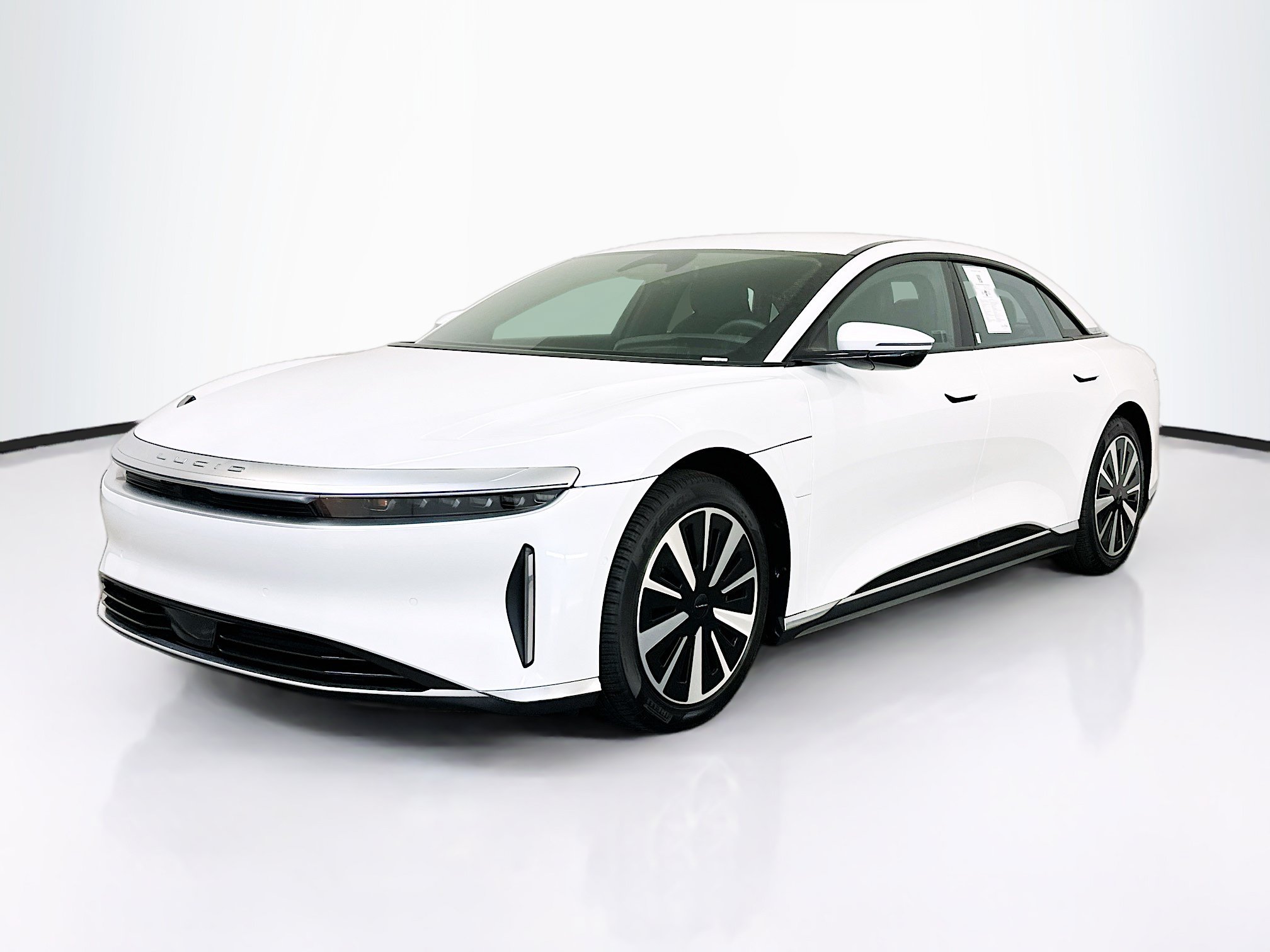 Used 2024 Lucid Air Touring AWD/4WD image 3