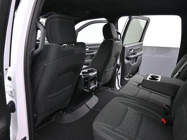 New 2026 RAM 1500 4x4 Crew Cab image 32