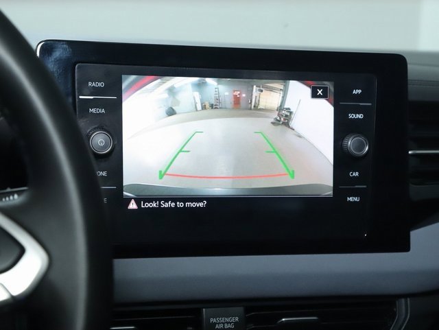 Used 2025 Volkswagen Jetta SE w/ Black Wheel Package image 28