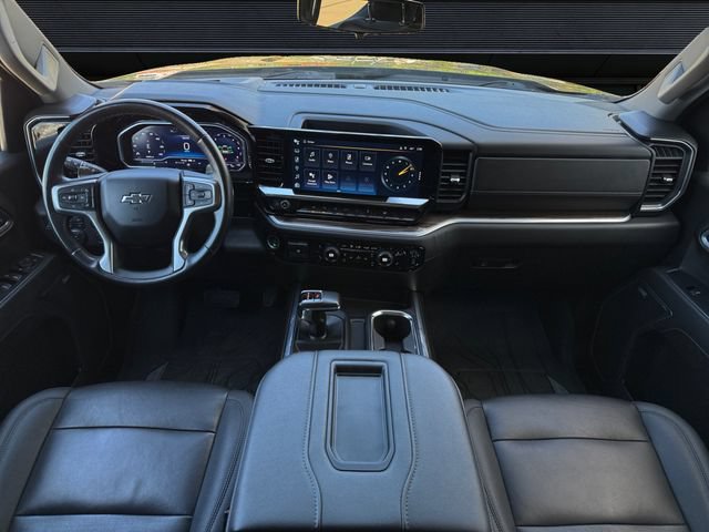 Used 2022 Chevrolet Silverado 1500 RST w/ Convenience Package II AWD/4WD image 10