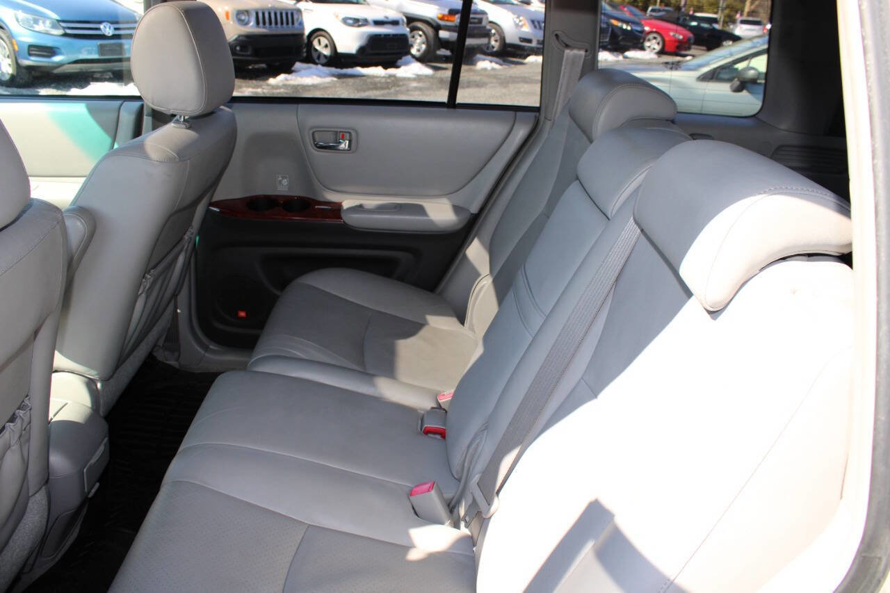 Used 2005 Toyota Highlander Limited image 17