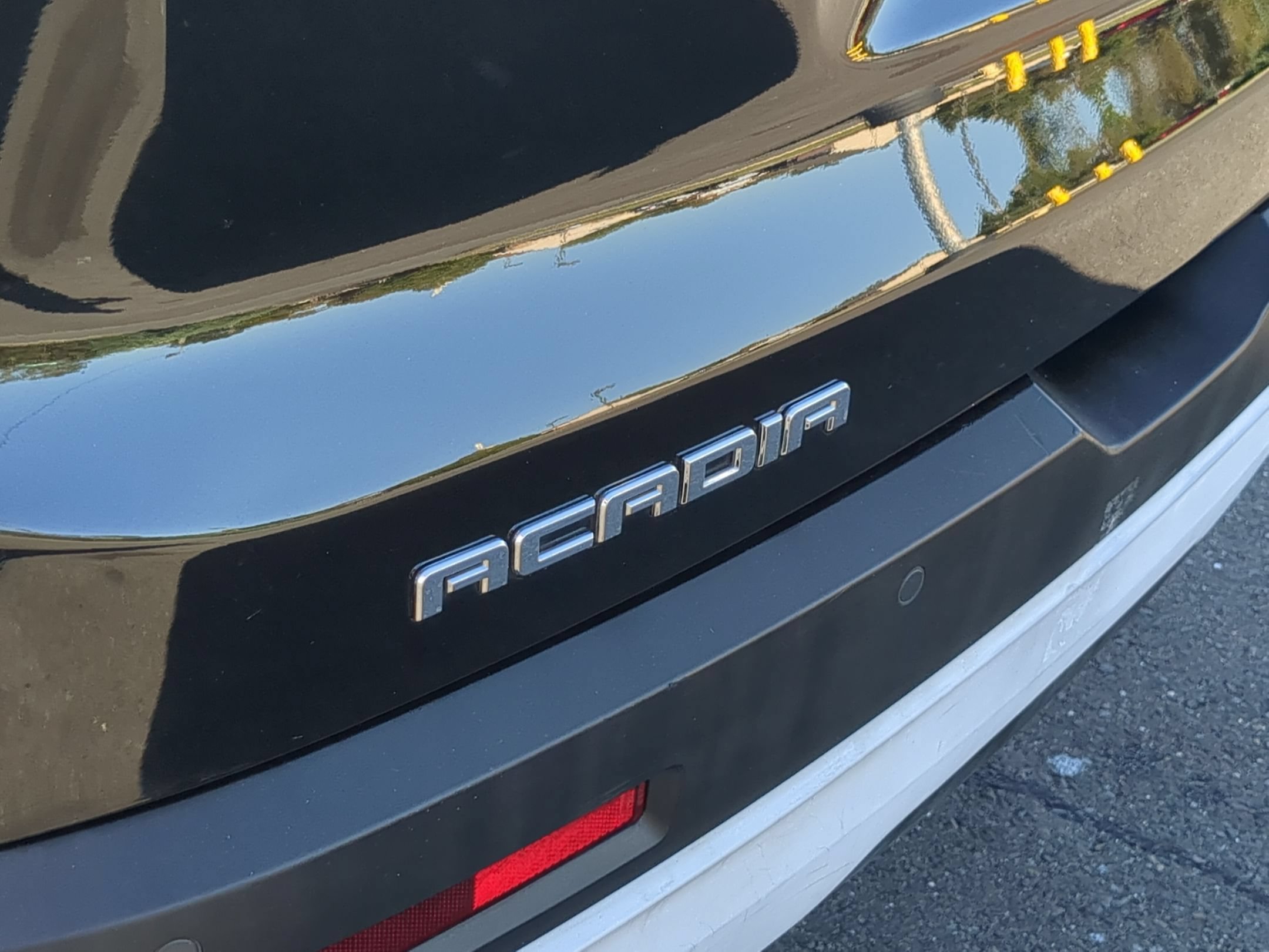 Certified 2019 GMC Acadia SLE w/ Driver Alert Package I FWD image 30
