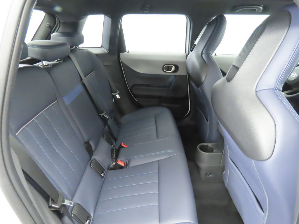Used 2026 MINI Cooper 4-Door Hardtop image 24