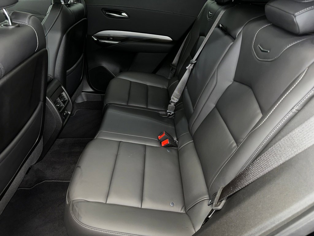 Certified 2022 Cadillac XT4 Premium Luxury w/ Enhanced Visibility Package image 26