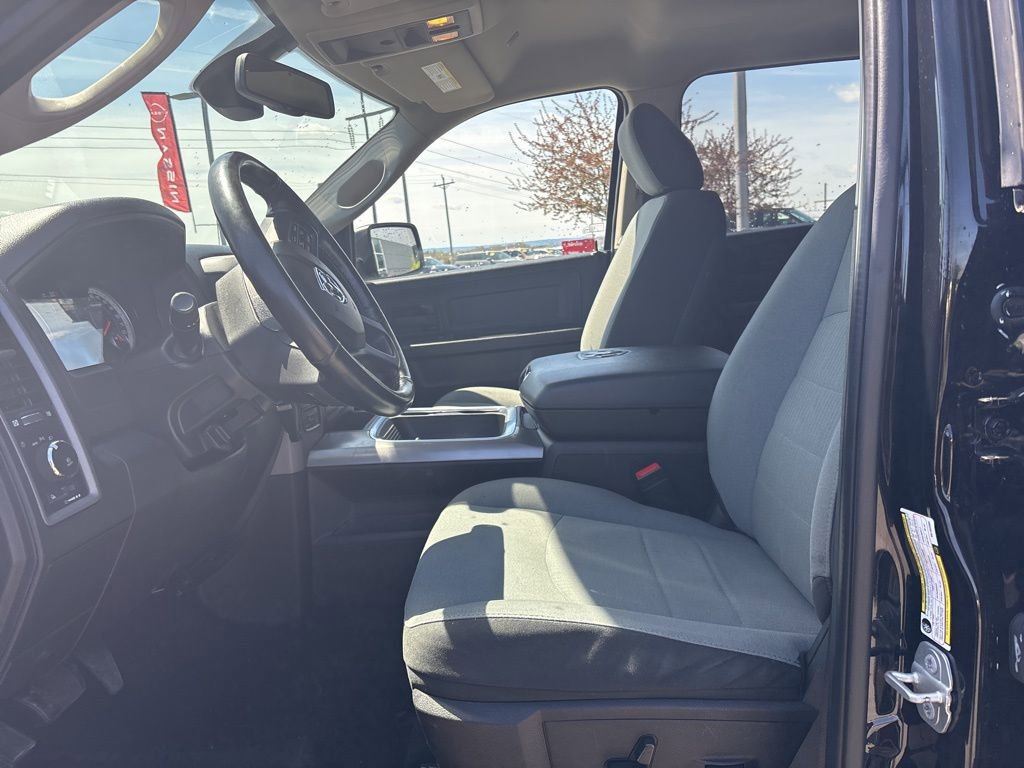 Used 2022 RAM 1500 Classic Tradesman AWD/4WD image 11