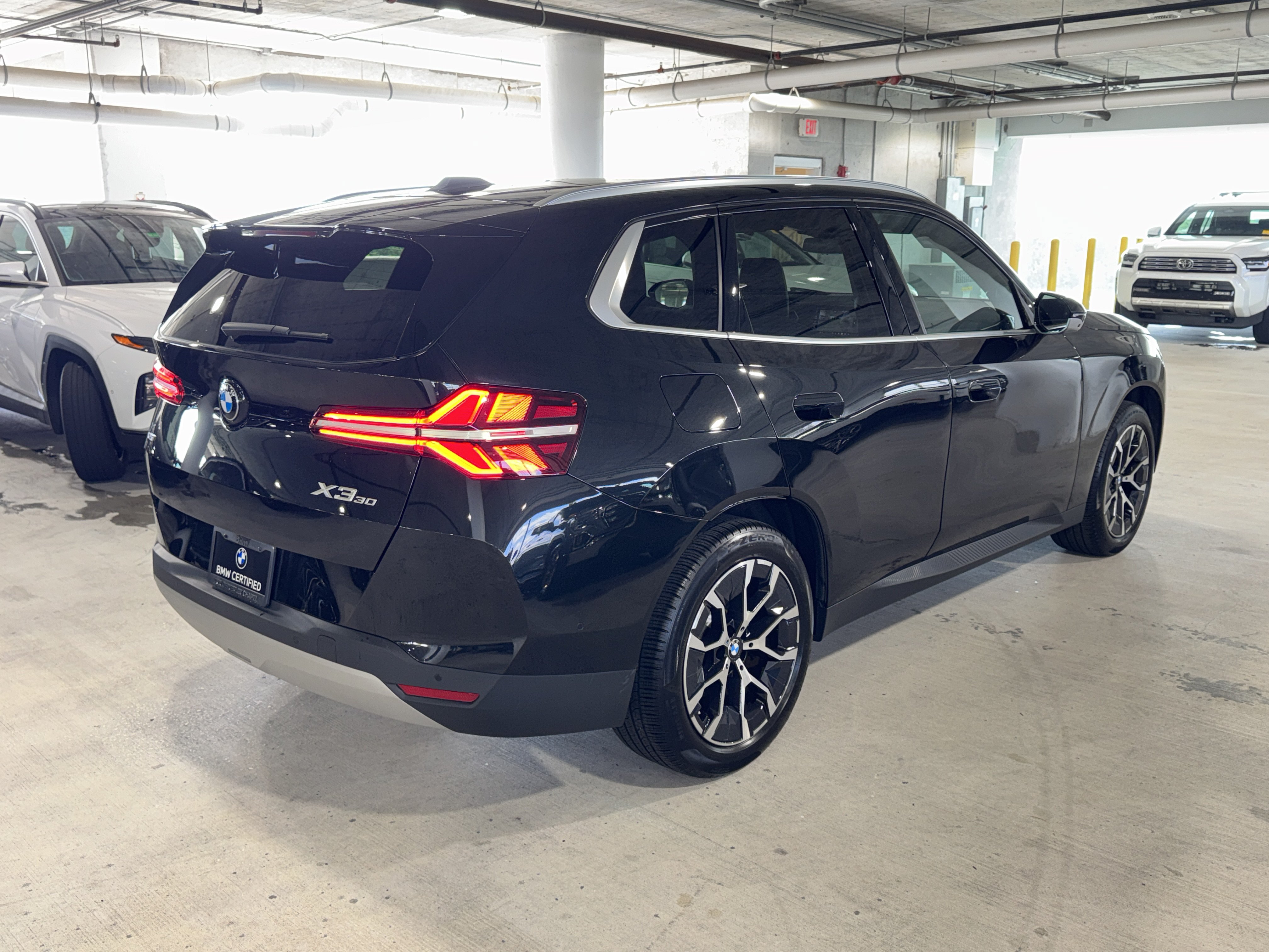 Used 2025 BMW X3 xDrive30i AWD/4WD image 8