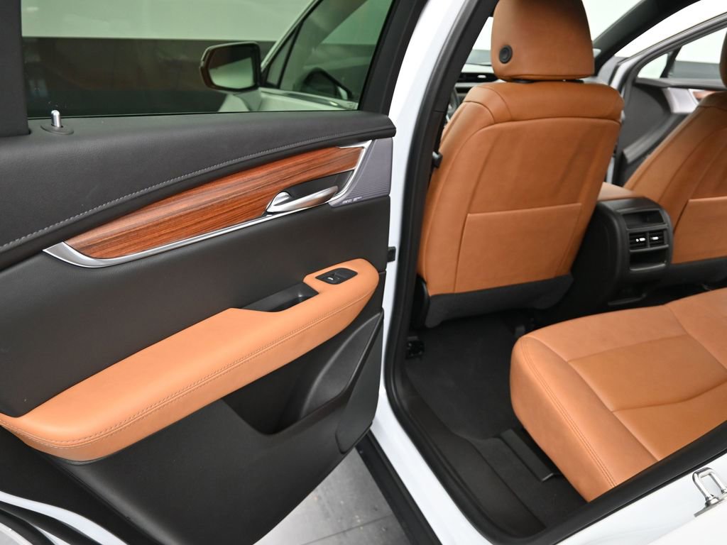 New 2026 Cadillac XT5 Premium Luxury AWD/4WD image 13