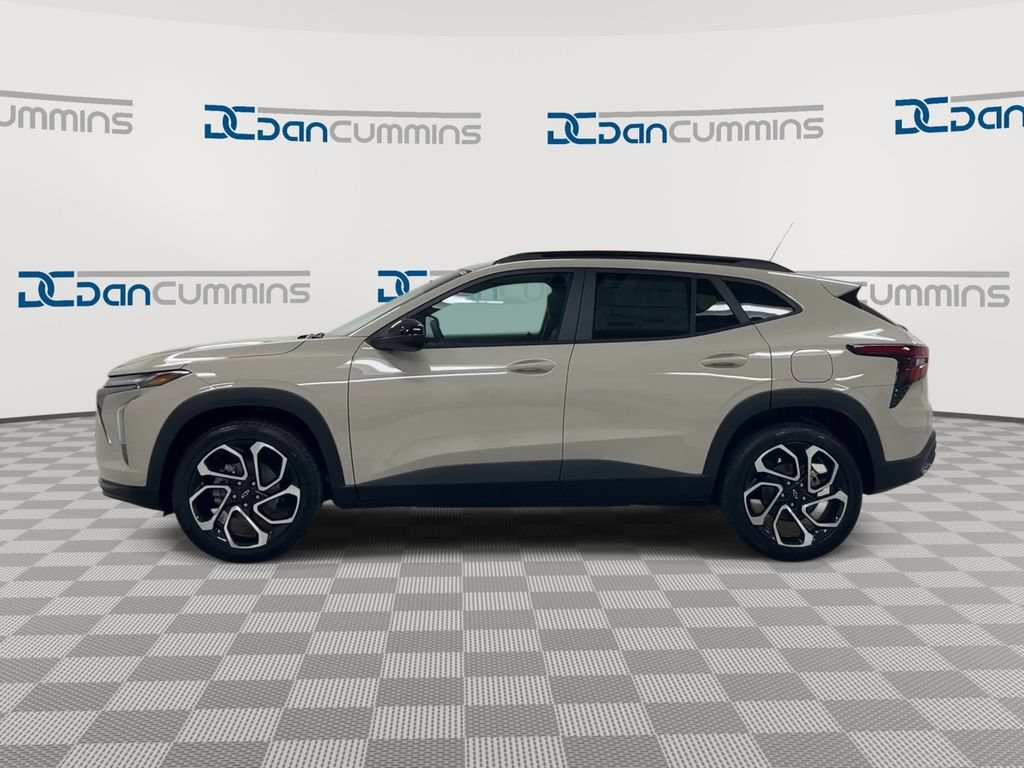 New 2026 Chevrolet Trax RS w/ Sunroof Package FWD image 5