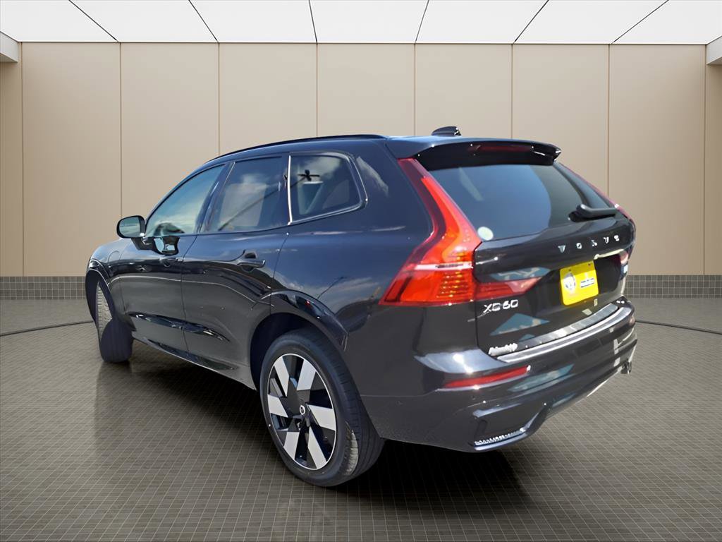 Used 2025 Volvo XC60 T8 Plus w/ Protection Package Premier image 21