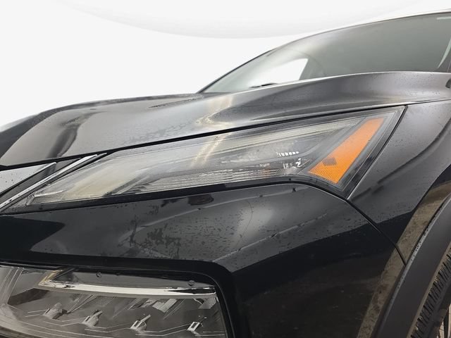 Used 2022 Nissan Rogue SV w/ SV Premium Package FWD image 32