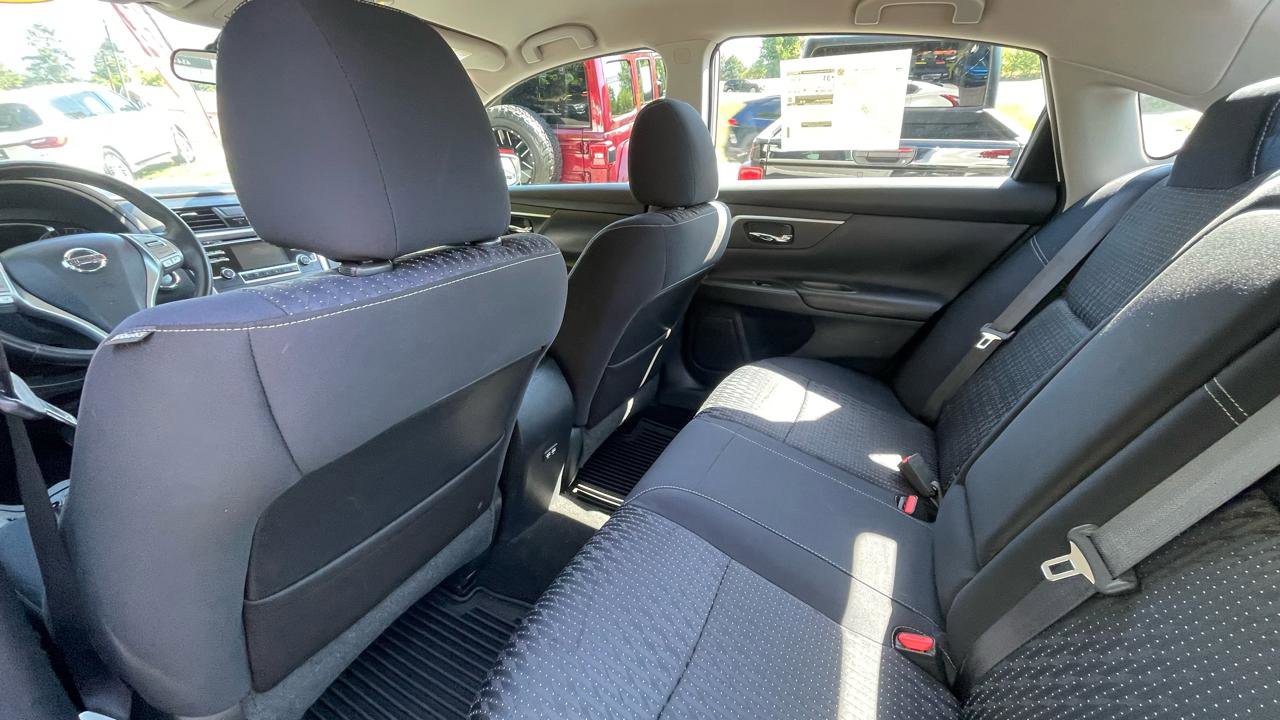Used 2017 Nissan Altima 2.5 SV FWD image 21