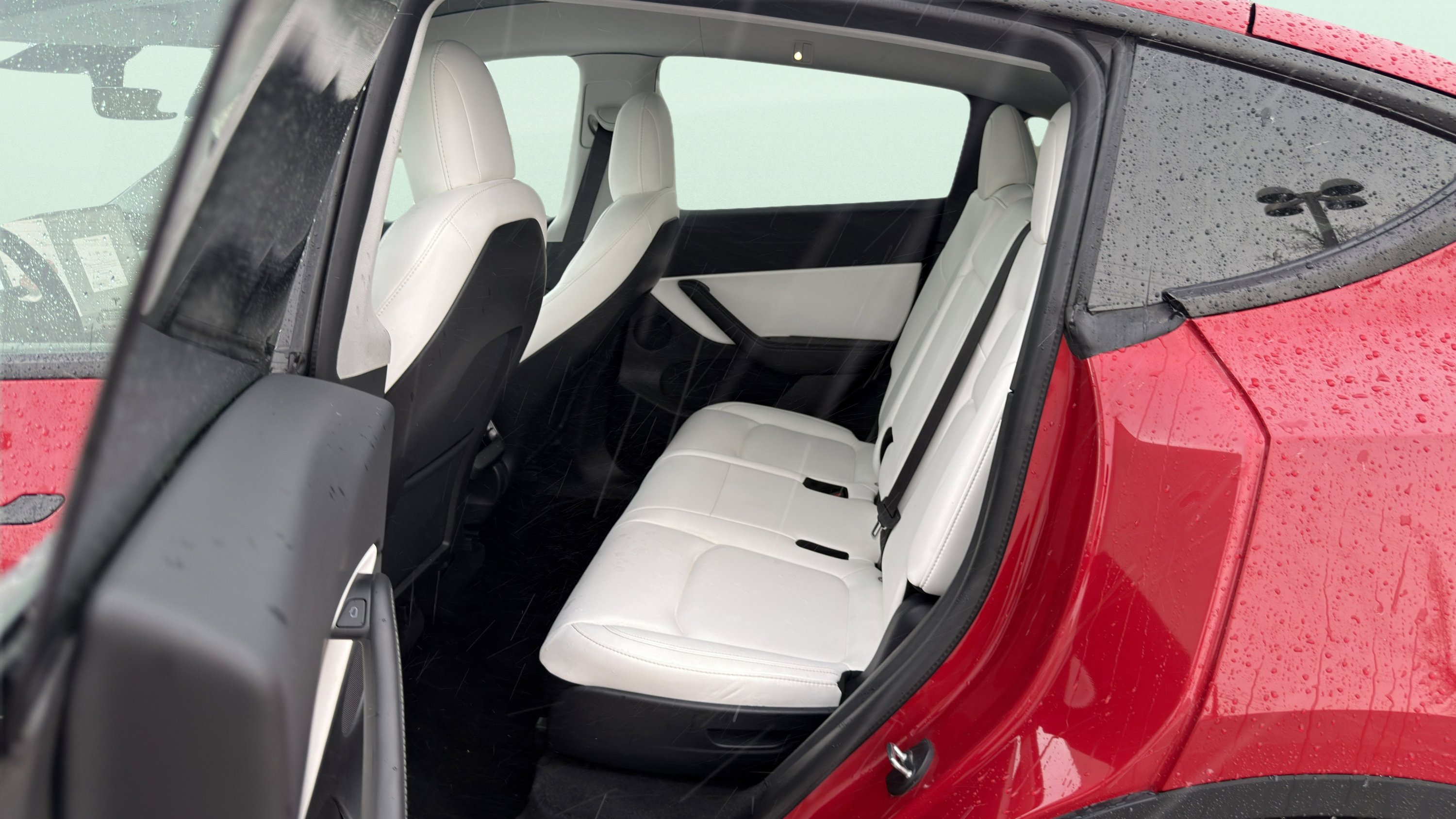 Used 2021 Tesla Model Y Long Range image 21