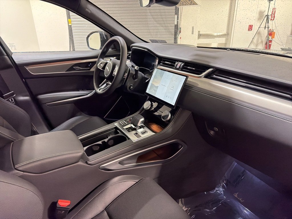 New 2026 Jaguar F-PACE R-Dynamic S image 24