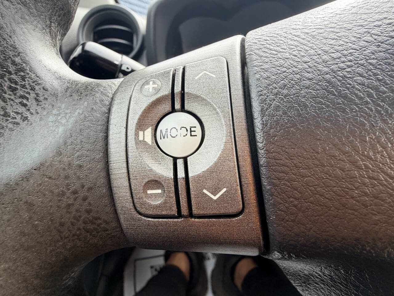 Used 2012 Toyota RAV4 4WD w/ Value Pkg image 21