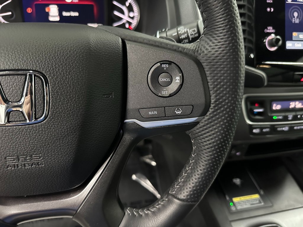 Used 2025 Honda Passport EX-L image 17