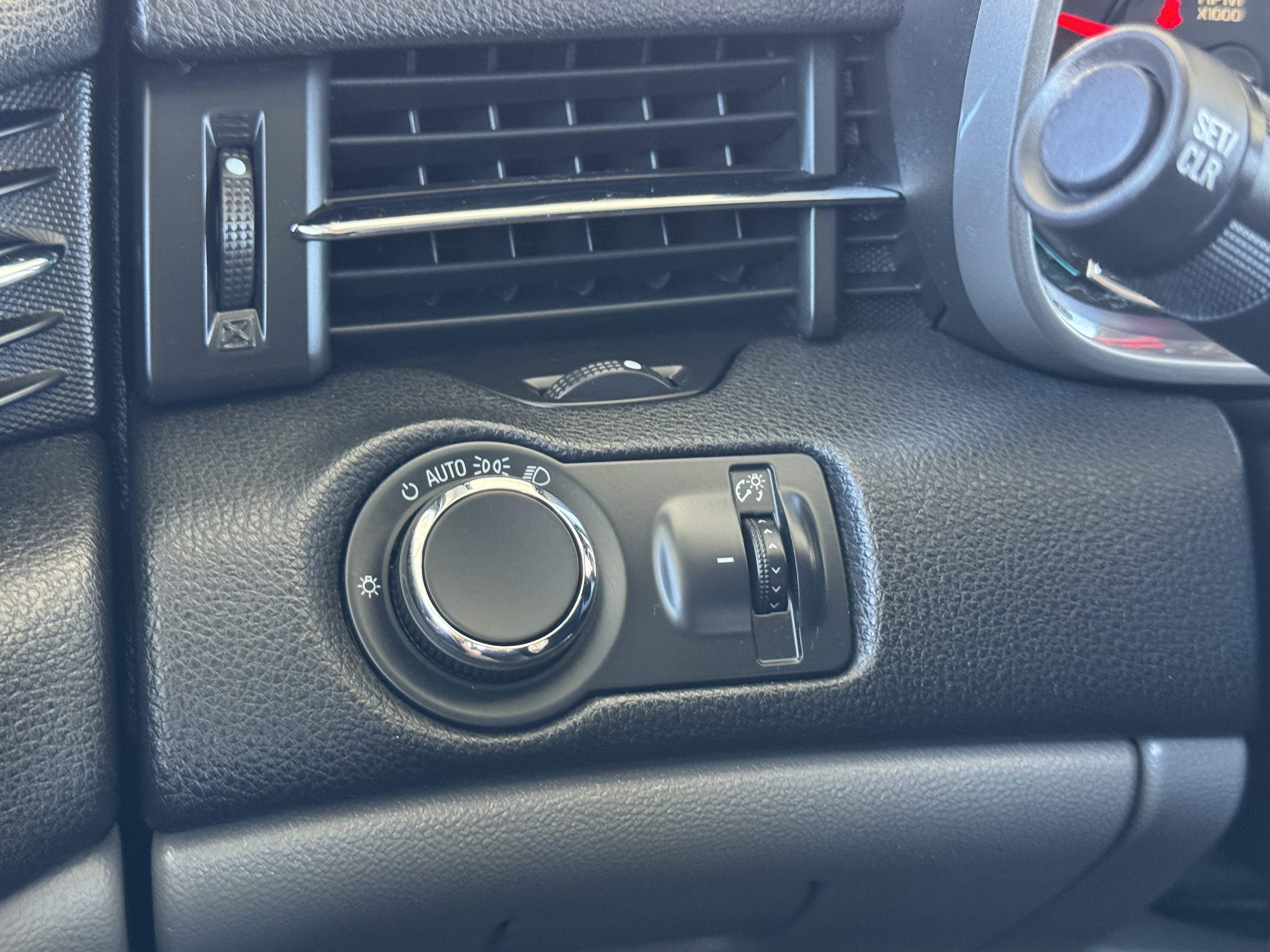 Certified 2014 Chevrolet Malibu LS FWD image 28
