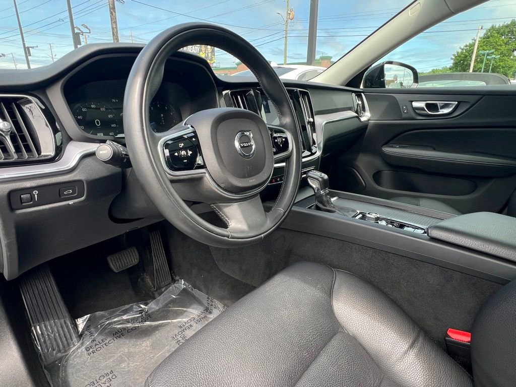 Used 2020 Volvo V60 T5 Momentum FWD image 15