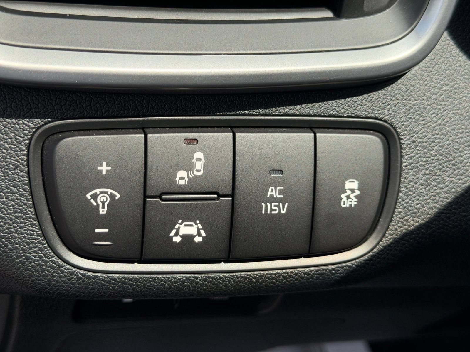 Used 2019 Kia Sorento SX w/ SX Touring Package FWD image 18