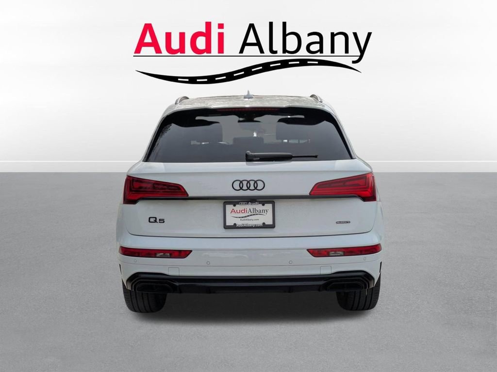 Used 2024 Audi Q5 e Premium Plus w/ Premium Plus Package image 5