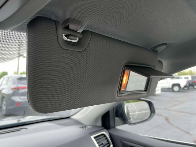 Used 2019 Toyota Highlander XLE AWD/4WD image 10