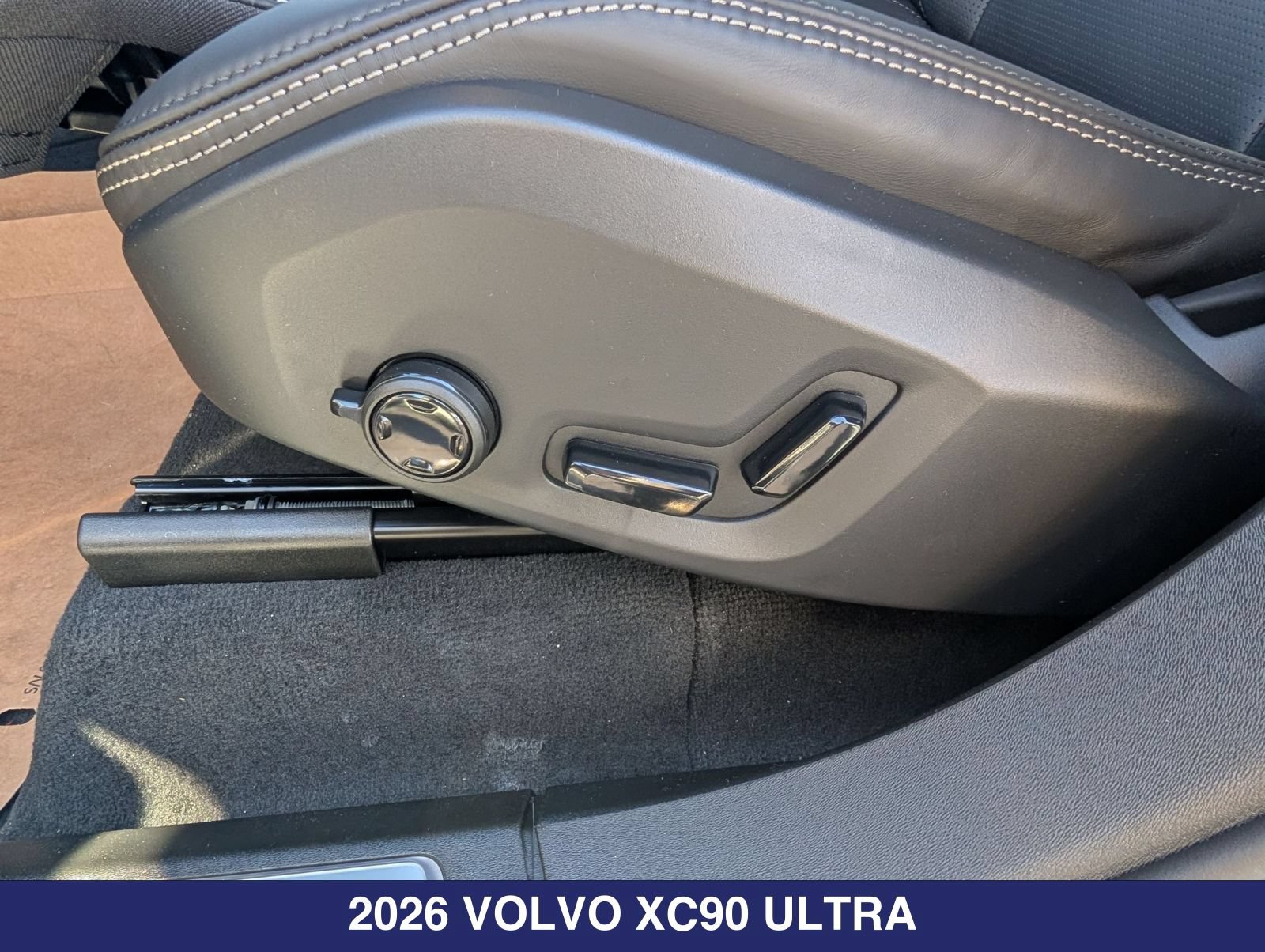 New 2026 Volvo XC90 B6 Ultra w/ Protection Package AWD/4WD image 11