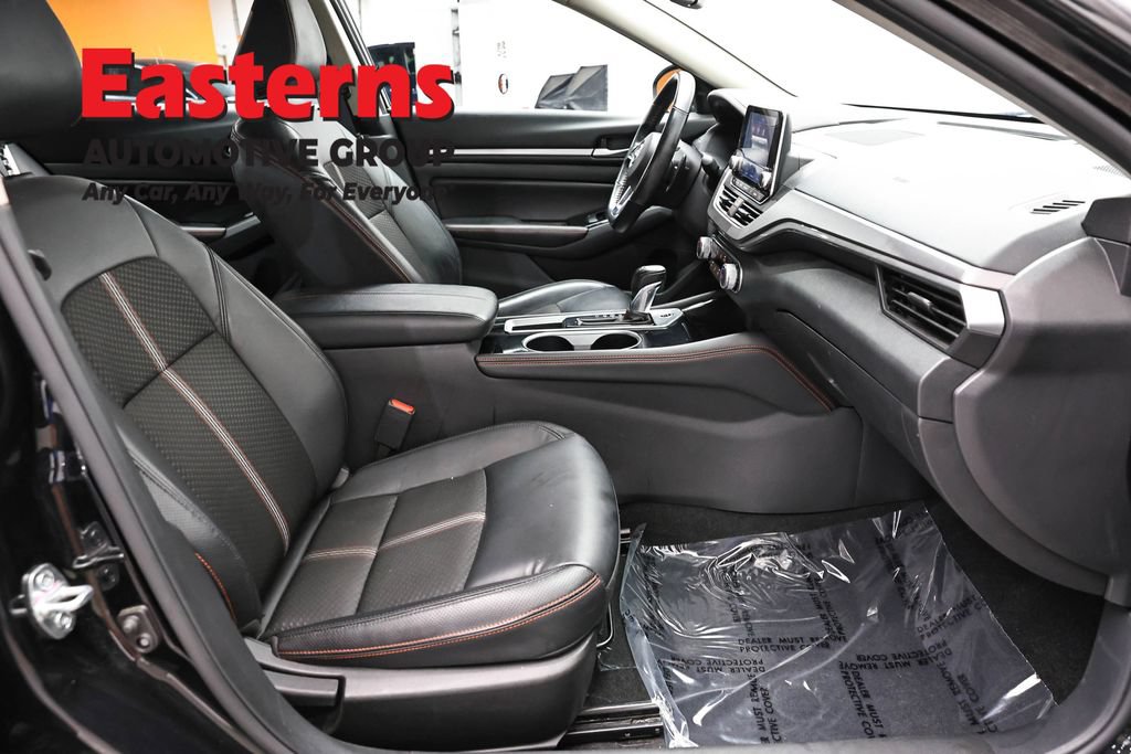 Used 2024 Nissan Altima 2.5 SR FWD image 24