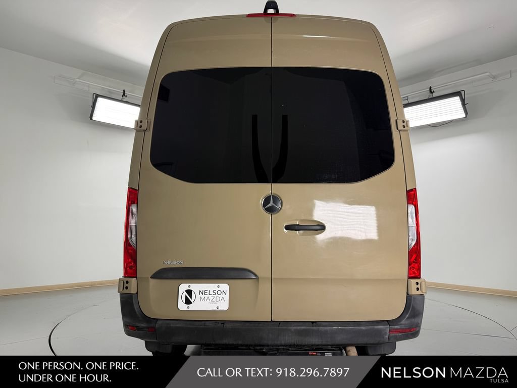 Used 2019 Mercedes-Benz Sprinter 2500 image 7