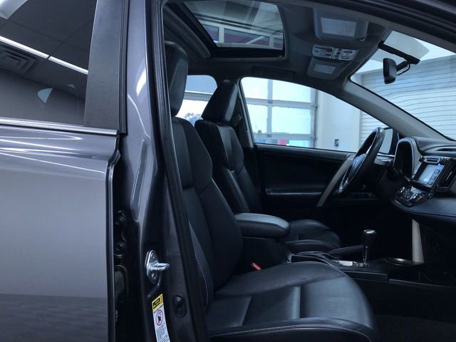 Used 2013 Toyota RAV4 Limited image 22