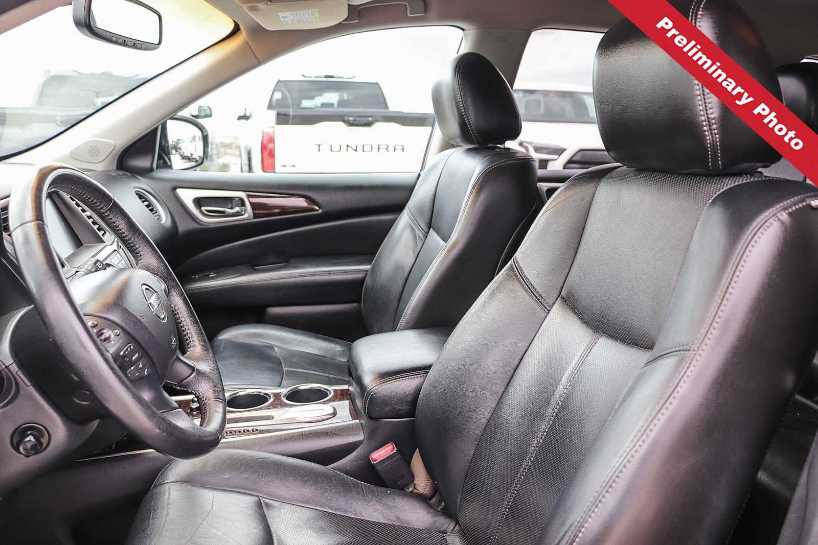 Used 2013 Nissan Pathfinder Platinum FWD image 12