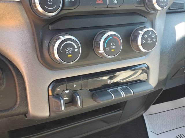 Used 2024 RAM 3500 Big Horn AWD/4WD image 8