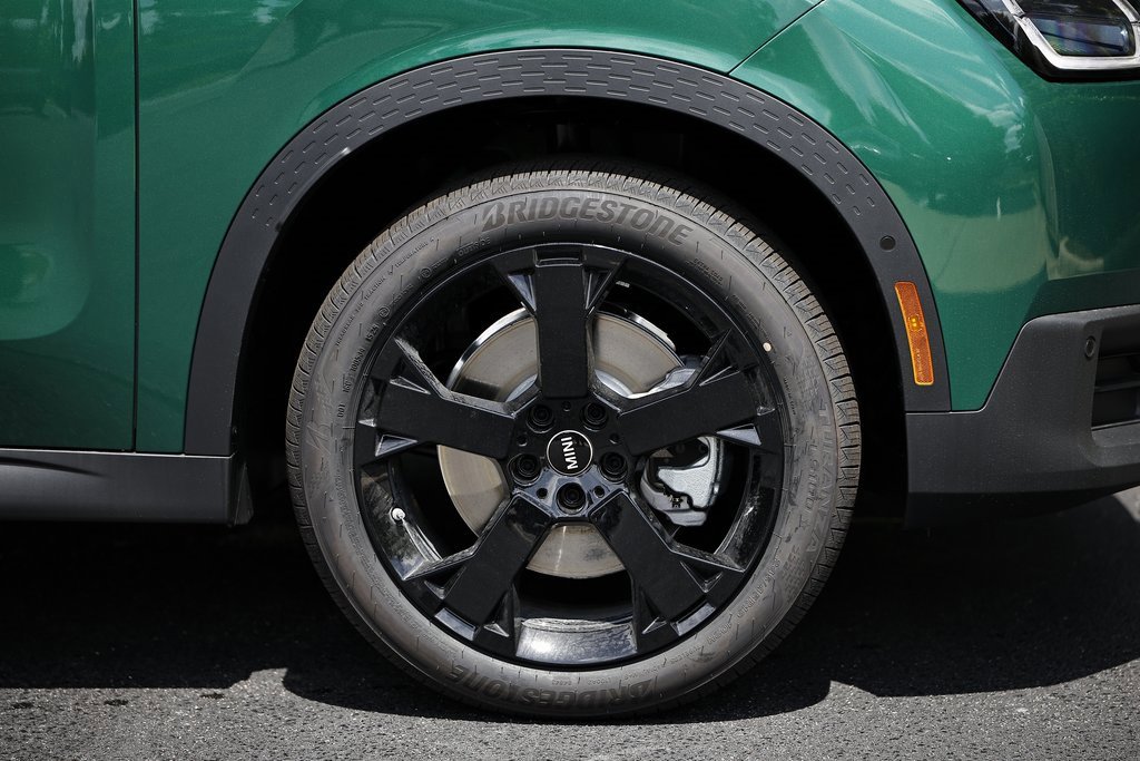 New 2025 MINI Cooper Countryman S w/ Comfort Package Max image 4