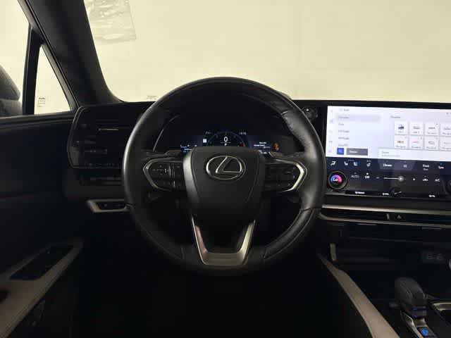 Used 2025 Lexus RX 350 Premium w/ Accessory Package (Z1) AWD/4WD image 35