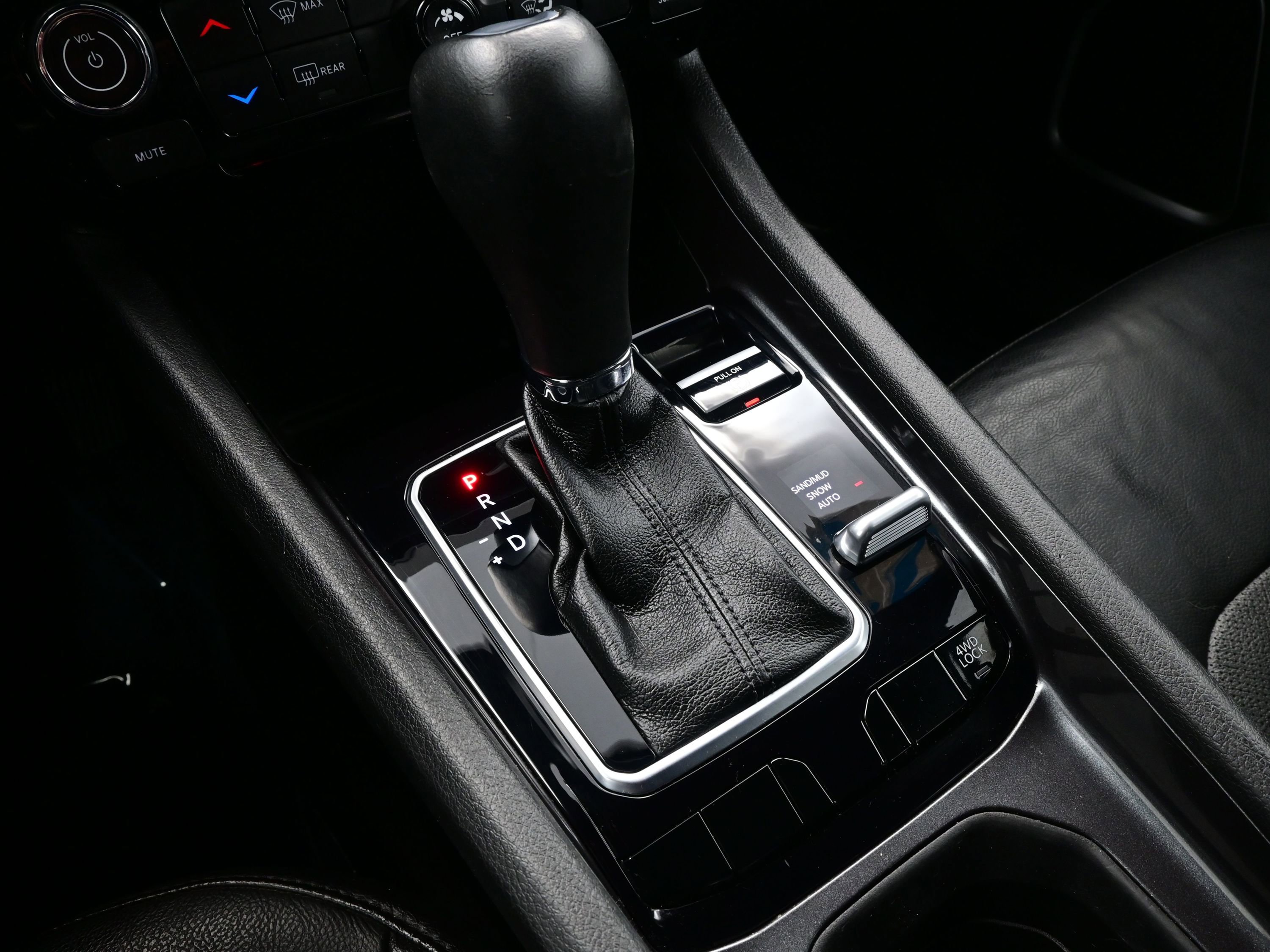 Used 2023 Jeep Compass Latitude image 21