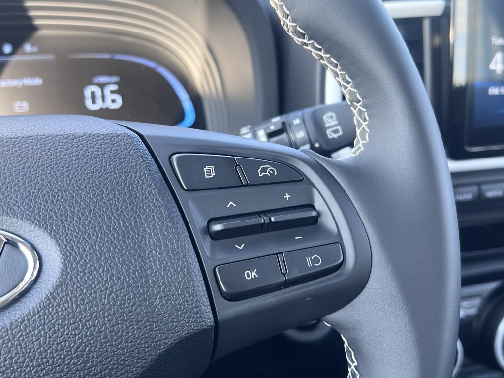 New 2025 Hyundai Venue Limited image 22