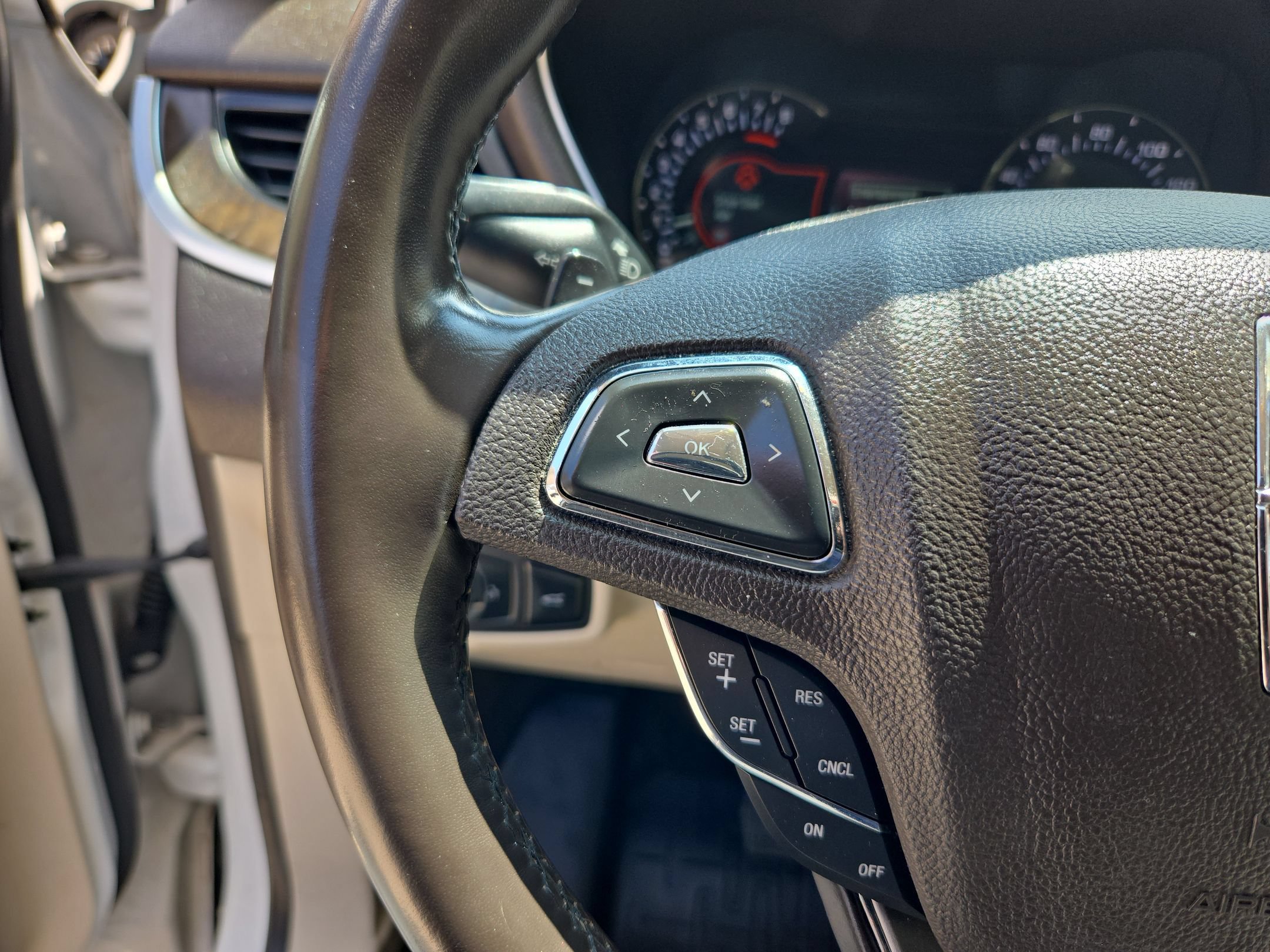 Used 2019 Lincoln MKC Reserve w/ MKC Climate Package FWD image 24