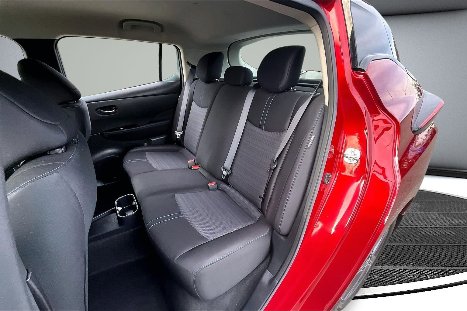 Used 2022 Nissan Leaf SV image 21