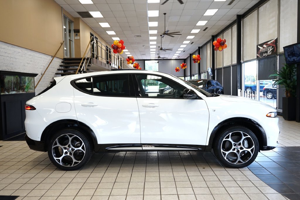Used 2024 Alfa Romeo Tonale Ti w/ Active Assist Package AWD/4WD image 18