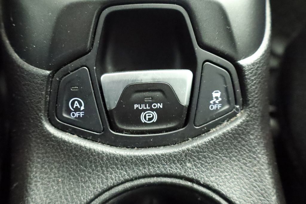 Certified 2018 Jeep Compass Trailhawk w/ Leather Interior Group image 40