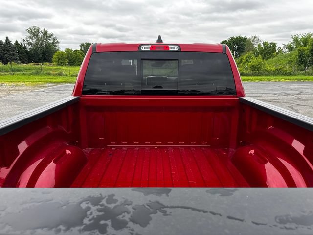 New 2026 RAM 1500 4x4 Crew Cab image 17