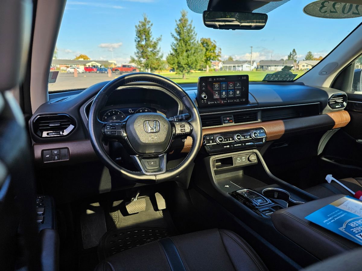 Used 2023 Honda Pilot Elite image 28