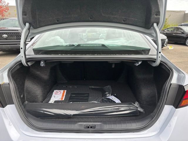 New 2025 Nissan Altima 2.5 SR w/ SR Premium Package AWD/4WD image 13