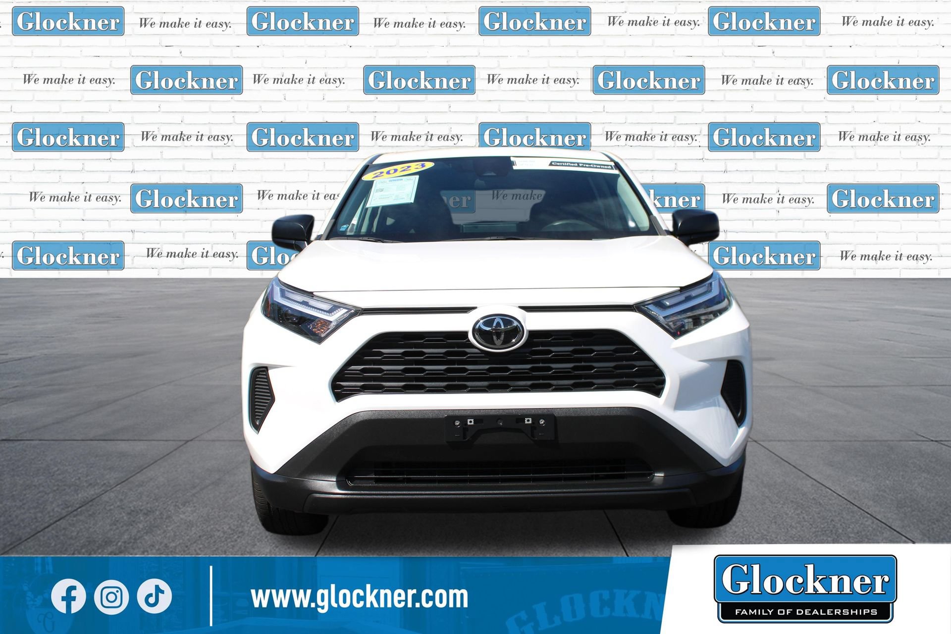 Used 2023 Toyota RAV4 LE FWD image 2