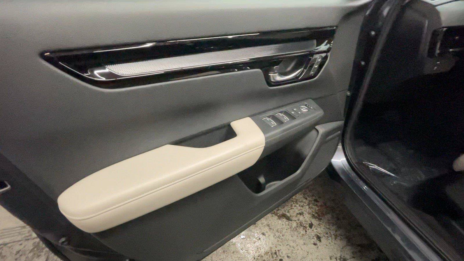 Certified 2025 Honda CR-V EX-L image 28