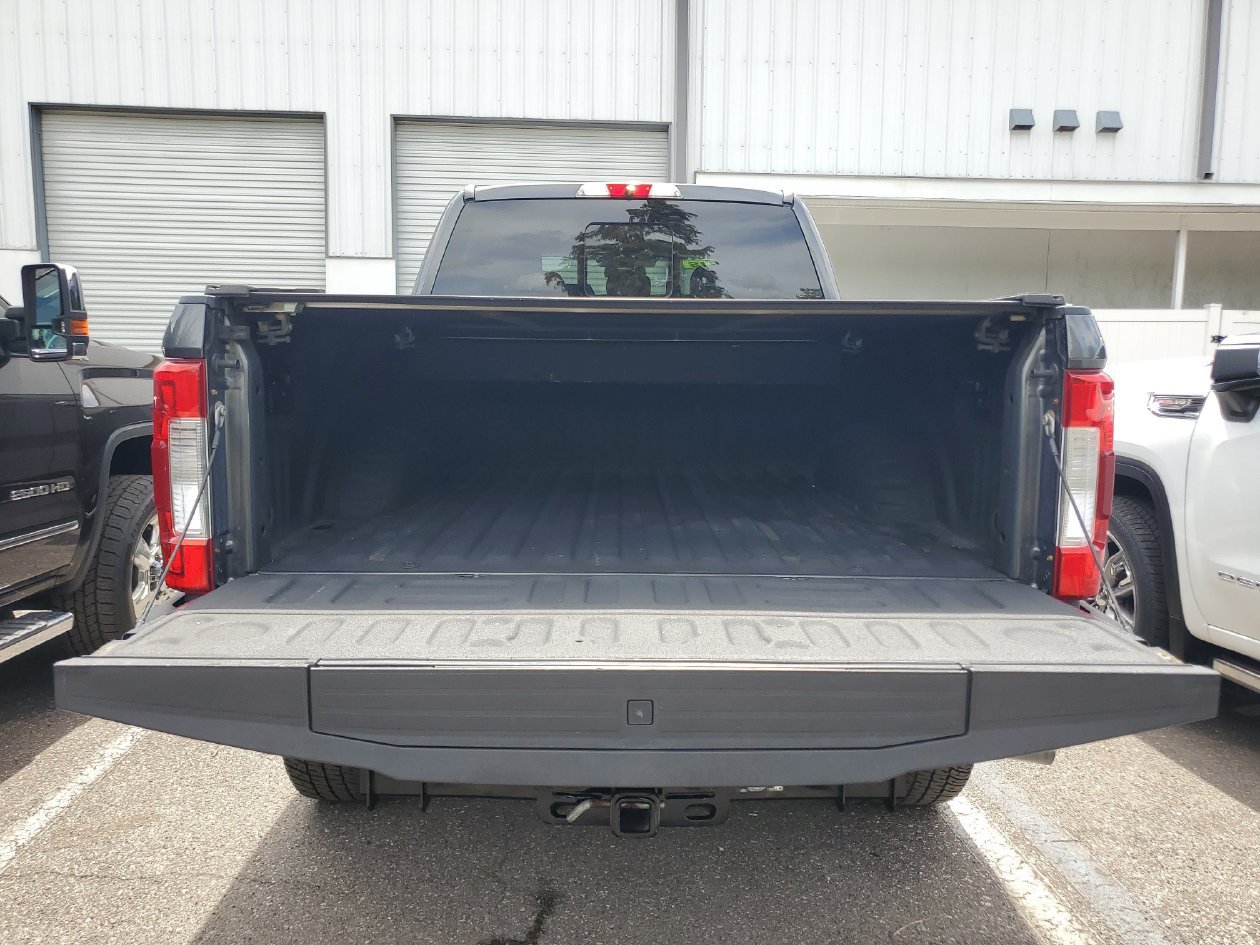 Used 2017 Ford F250 Lariat w/ Lariat Ultimate Package AWD/4WD image 9