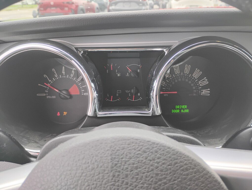 Used 2006 Ford Mustang GT Premium RWD image 15