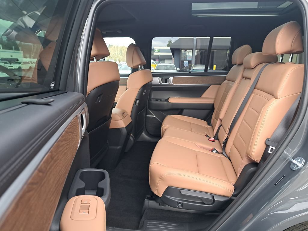 Used 2026 Hyundai Santa Fe Limited image 13