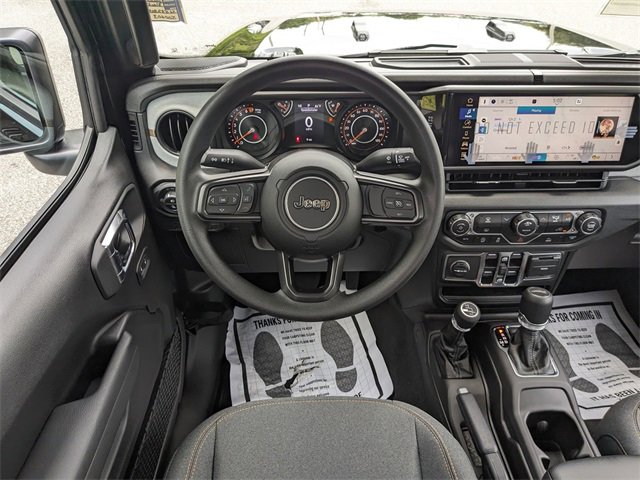 New 2025 Jeep Gladiator Sport image 15