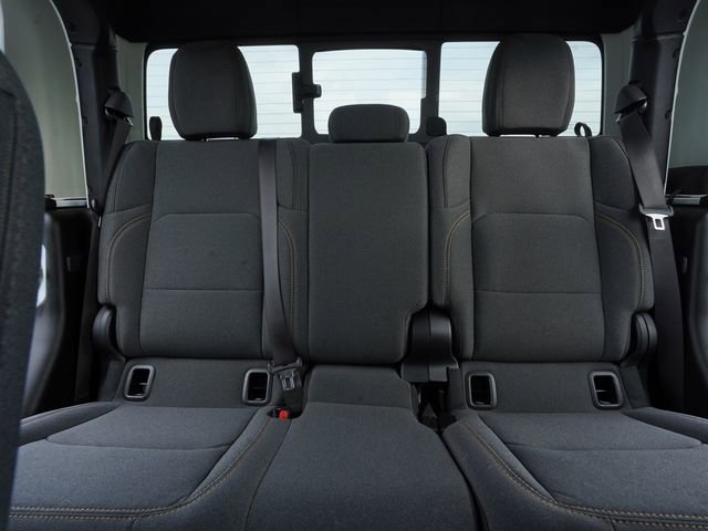 Certified 2024 Jeep Gladiator Sport image 32